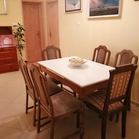 Vizaknai Apartmanhaz Alba Regalǎ Exterior foto