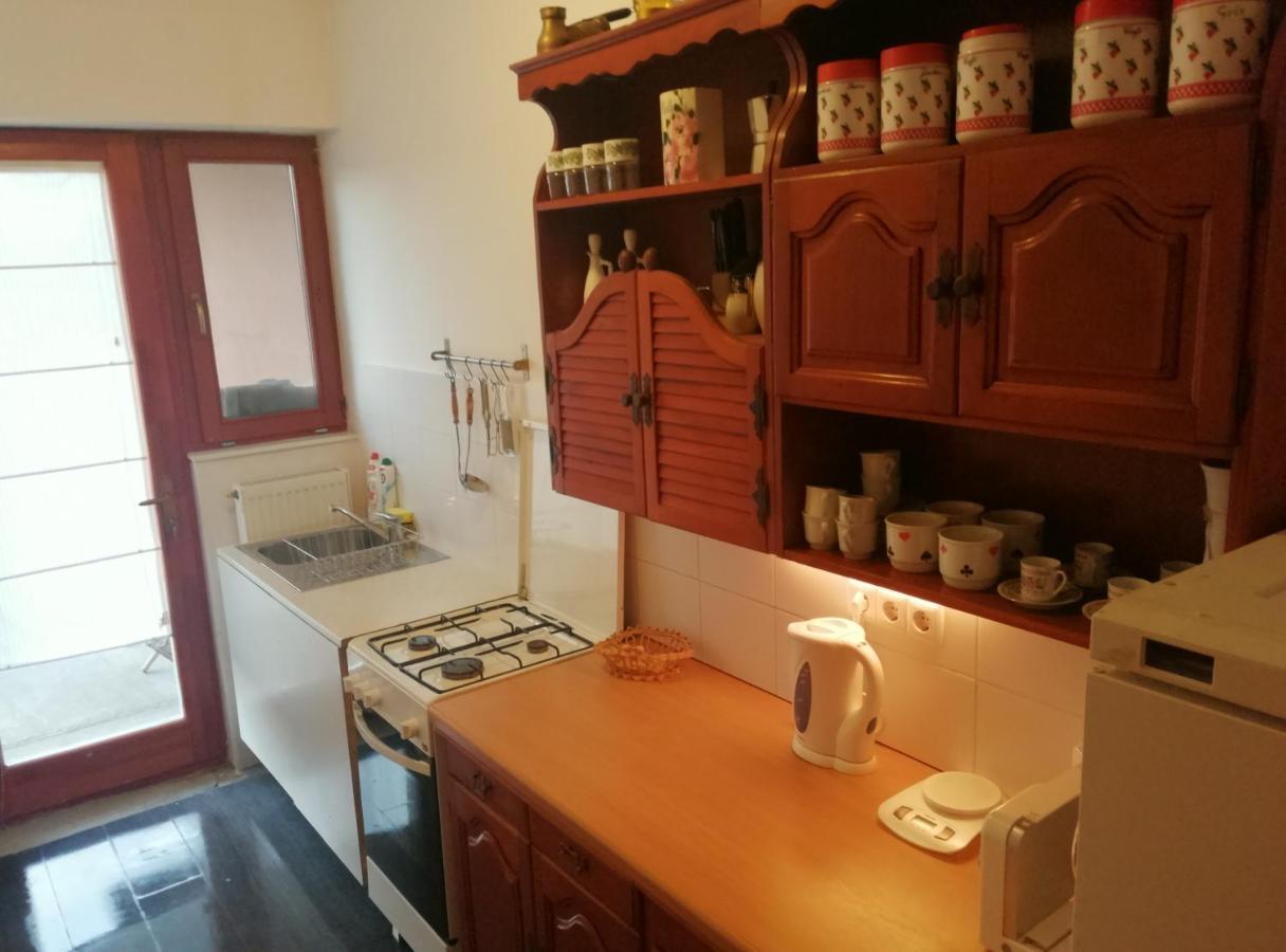 Vizaknai Apartmanhaz Alba Regalǎ Exterior foto