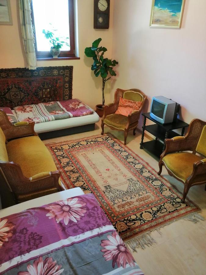Vizaknai Apartmanhaz Alba Regalǎ Exterior foto