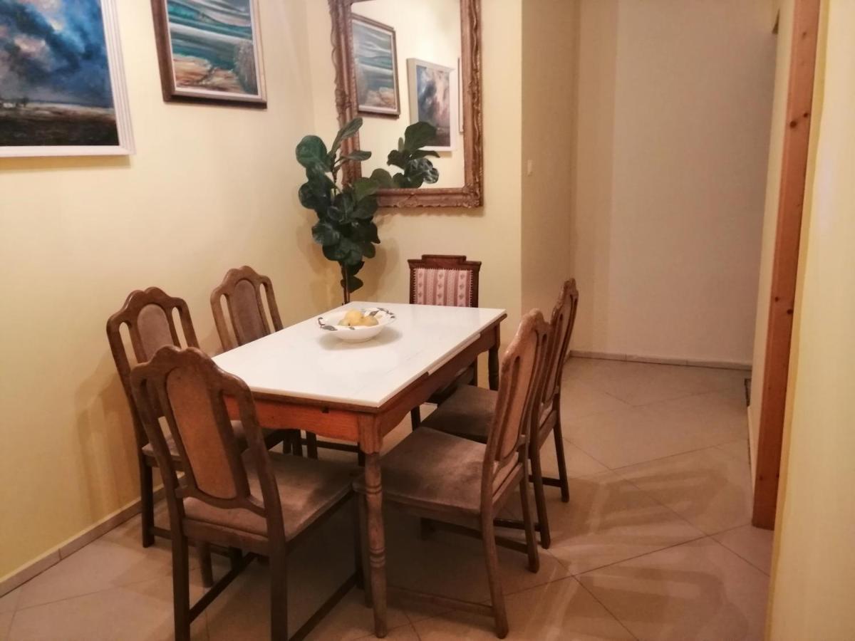 Vizaknai Apartmanhaz Alba Regalǎ Exterior foto